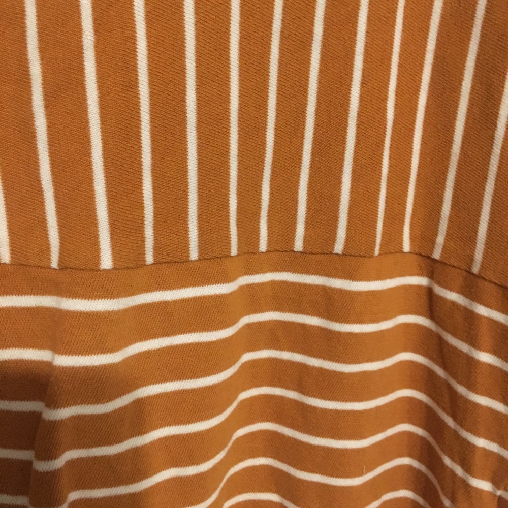 BOUTIQUE STYLE tee - Picture 2 of 3